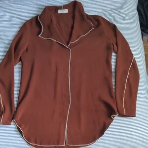 Aritzia Babaton Rena Rust Blouse Size XS